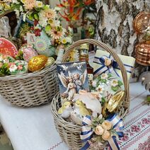 Сергей Карпунин, пасхальное оформление в магазине Александро-Невского Ново-Тихвинского женского монастыря в Екатеринбурге
